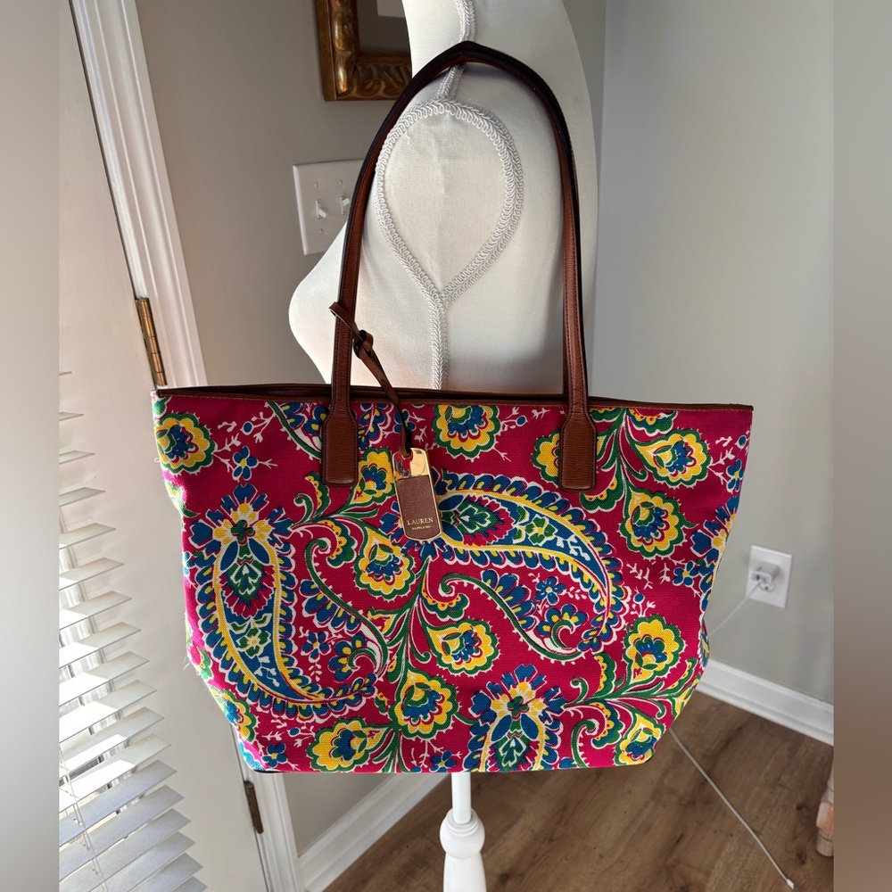 Lauren Ralph Lauren pink multi color paisley purse good used condition